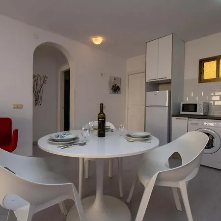 Апартаменти Mare 95 - One Bed Адехе